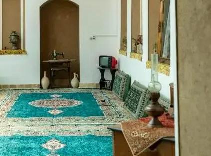 تور یزد اقامتگاه سنتی پارسیک تورنگار