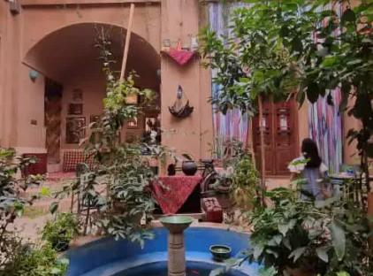 رزرو اقامتگاه سنتی عمارت هشت یزد تورنگار