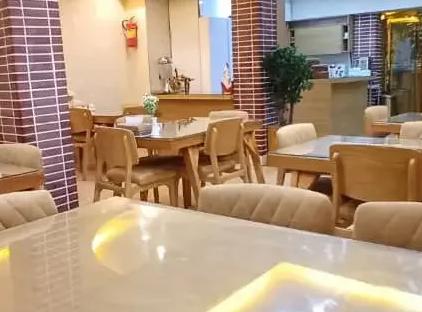 تور شیراز هتل هورمزد تورنگار