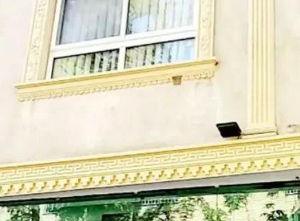 تور اصفهان هتل آوا تورنگار