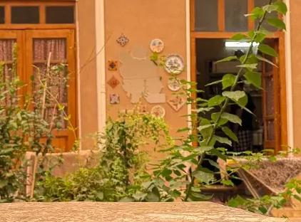 تور یزد اقامتگاه سنتی عمارت بهارستان تورنگار