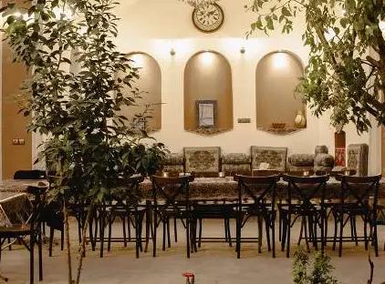 تور یزد اقامتگاه سنتی عمارت بهارستان تورنگار