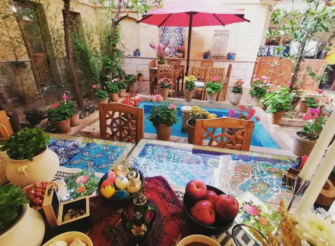 هتل سنتی عمارت جمشیدیه شیراز