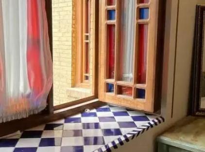 تور شیراز هتل سنتی عمارت جمشیدیه تورنگار