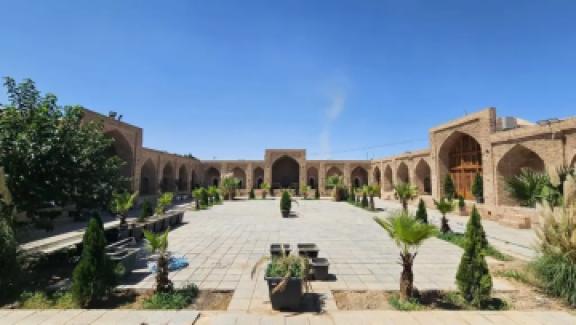 تور اصفهان اقامتگاه سنتی صفویه سجزی