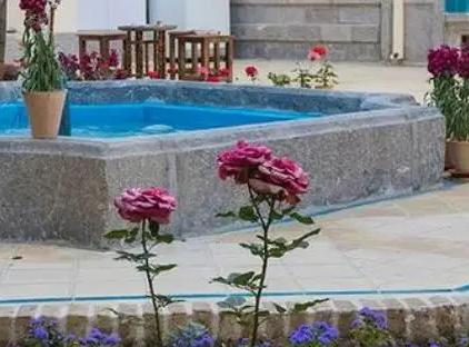 تور اصفهان هتل سنتی ماه بی بی تورنگار