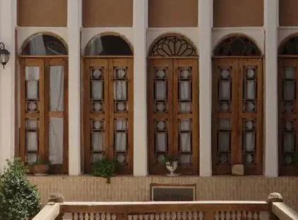 تور یزد اقامتگاه سنتی سرزمین آفتاب تورنگار