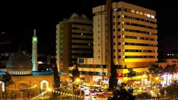 تور شیراز هتل بین المللی پارس؛ اقامت ۴ ستاره برج های دوقلو با پرواز | تورنگاراز تهران
