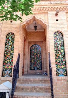 تور قم اقامتگاه سنتی فرهنگاز ساری