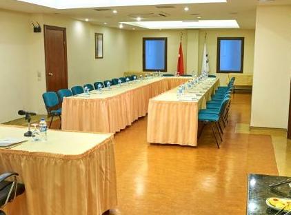 تور هتل فرونیا استانبول تورنگار