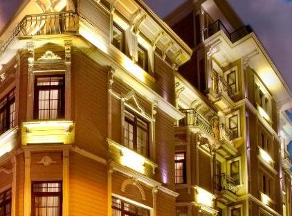 تور هتل کنک تکسیم استانبول تورنگار