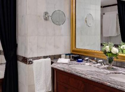 تور هتل کاخ چیراغان کمپینسکی استانبول تورنگار