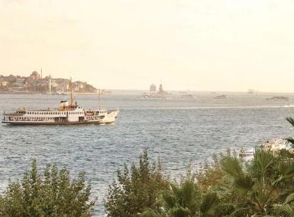 تور هتل کاخ چیراغان کمپینسکی استانبول تورنگار