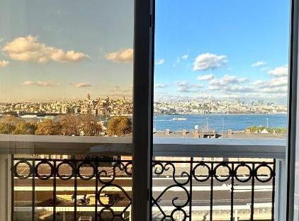 تور هتل اسکچ استانبول تورنگار