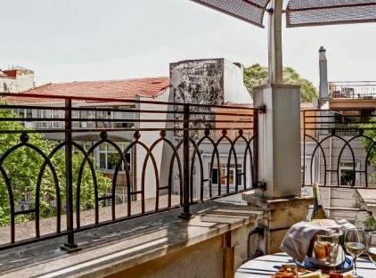 تور هتل فاروس شهر قدیم استانبول تورنگار