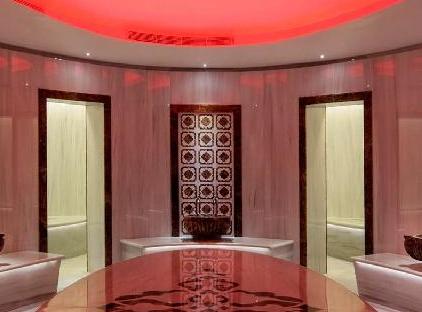 تور هتل و مرکز همایش هیلتون استانبول بومونتی تورنگار