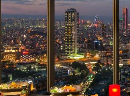 تور هتل و مرکز همایش هیلتون استانبول بومونتی تورنگار