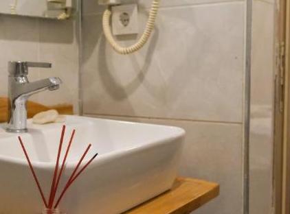 تور هتل سوئیت‌های لا پازا استانبول تورنگار