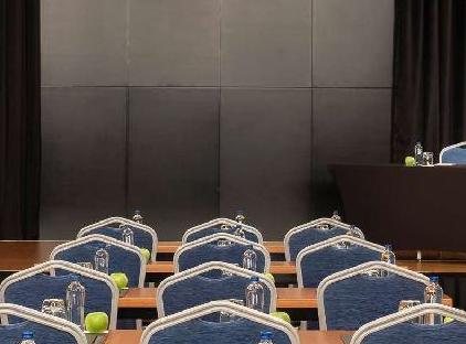 تور هتل رادیسون بلو استانبول آسیا تورنگار