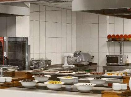 تور هتل رامادا انکور بای ویندهام استانبول کارتال تورنگار