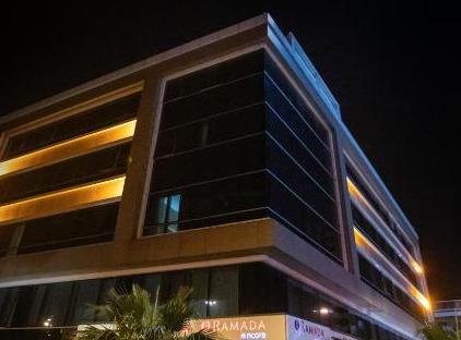 تور هتل رامادا انکور بای ویندهام استانبول کارتال تورنگار