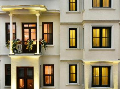 تور هتل استانبول لایف تورنگار