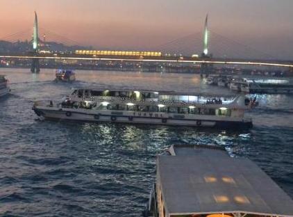 تور هتل بلو استانبول تکسیم تورنگار