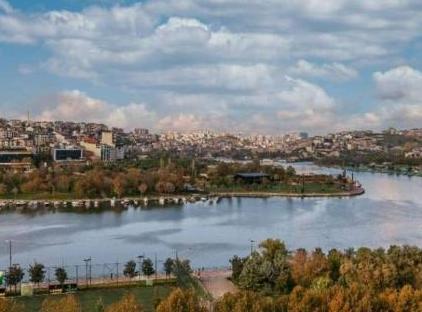تور هتل رامادا بای ویندهام استانبول گلدن هورن تورنگار