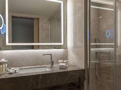 تور هتل دابل‌تری بای هیلتون استانبول - سیریکچی تورنگار