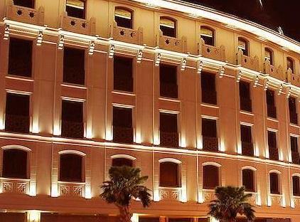 تور هتل هاری این مرتر استانبول تورنگار