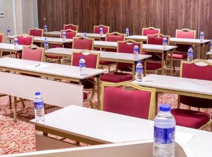 تور هتل و سوئیت‌های گراند آراس استانبول تورنگار