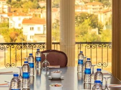 تور هتل مارین پرینسس کومبورگاز استانبول تورنگار