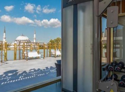 تور هتل ویندهام استانبول شهر قدیم تورنگار