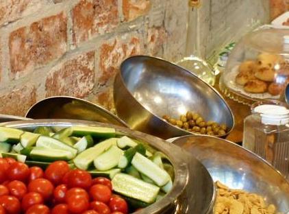 تور هتل من دورا از 1972 استانبول تورنگار