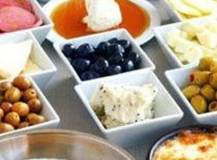 تور هتل استودیوهای مگنوا (خیابان استقلال استانبول تورنگار