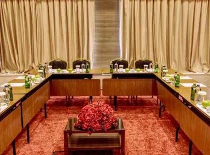 تور هتل گراند ماکل توپکاپی استانبول تورنگار
