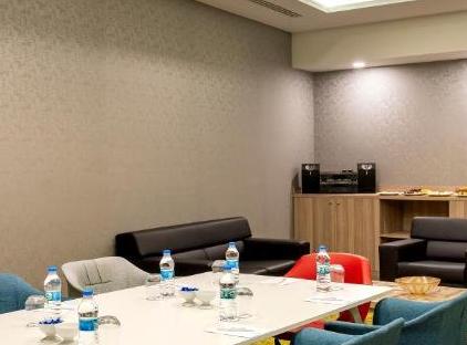 تور هتل پارک این بای رادیسون فرودگاه استانبول تورنگار