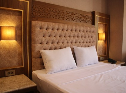 تور مشهد هتل رونا تورنگار
