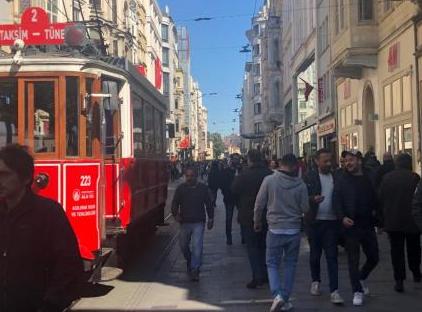 تور هتل پالاس استانبول تکسیم تورنگار