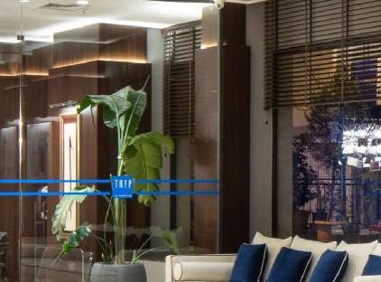 تور هتل تریپ بای ویندهام استانبول سیسلی تورنگار