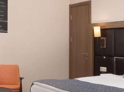تور هتل تریپ بای ویندهام استانبول سیسلی تورنگار