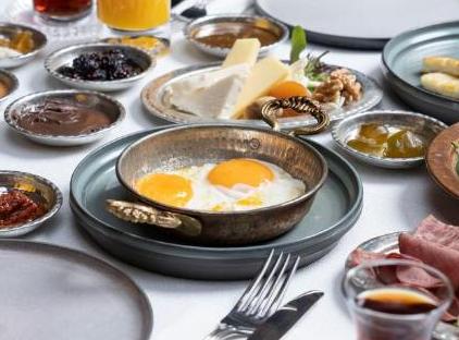 تور هتل حان 1772 استانبول تورنگار