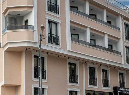 تور هتل لوکس فرودگاهی استانبول تورنگار
