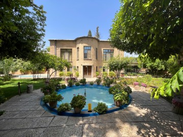 تور شیراز هتل خانه باغ ایرانیاز رشت
