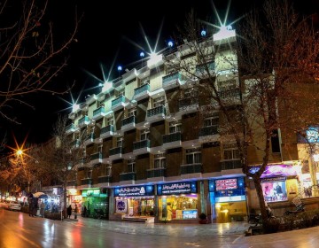 تور اصفهان هتل پارسیان عالی قاپواز تهران