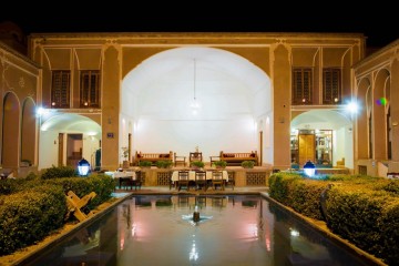 تور یزد هتل لاله يزداز اصفهان