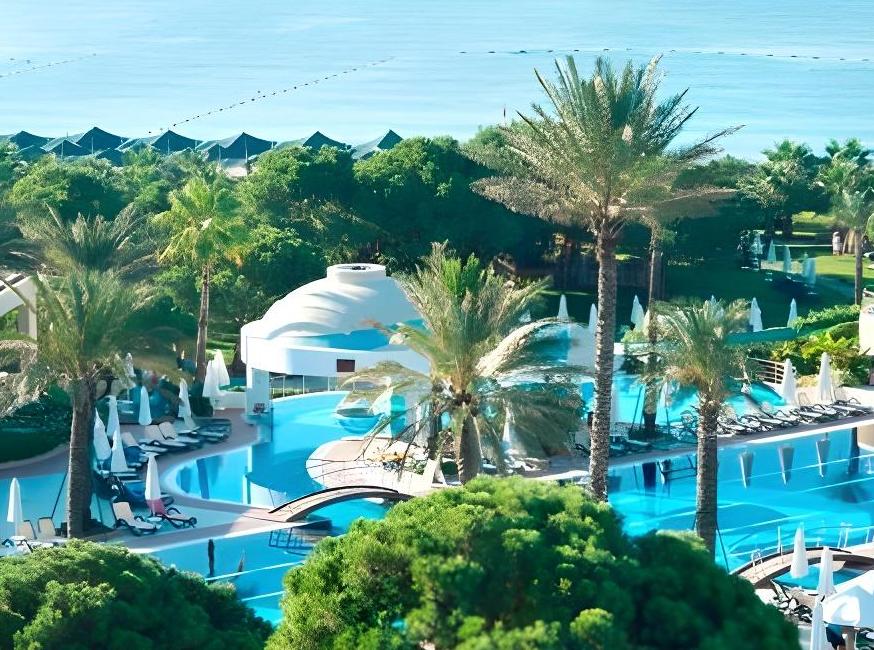 هتل لیماک آتلانتیس دلوکس بیلیک تورنگار