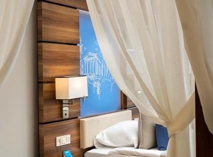 هتل لیماک آتلانتیس دلوکس بیلیک تورنگار