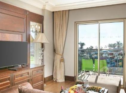 هتل دوبدان اکسکلوسیو و اسپا تورنگار