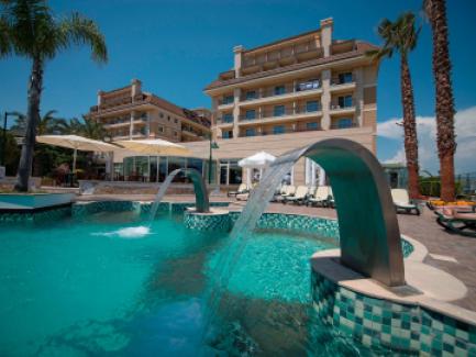 هتل کریستال فامیلی ریزورت و اسپا